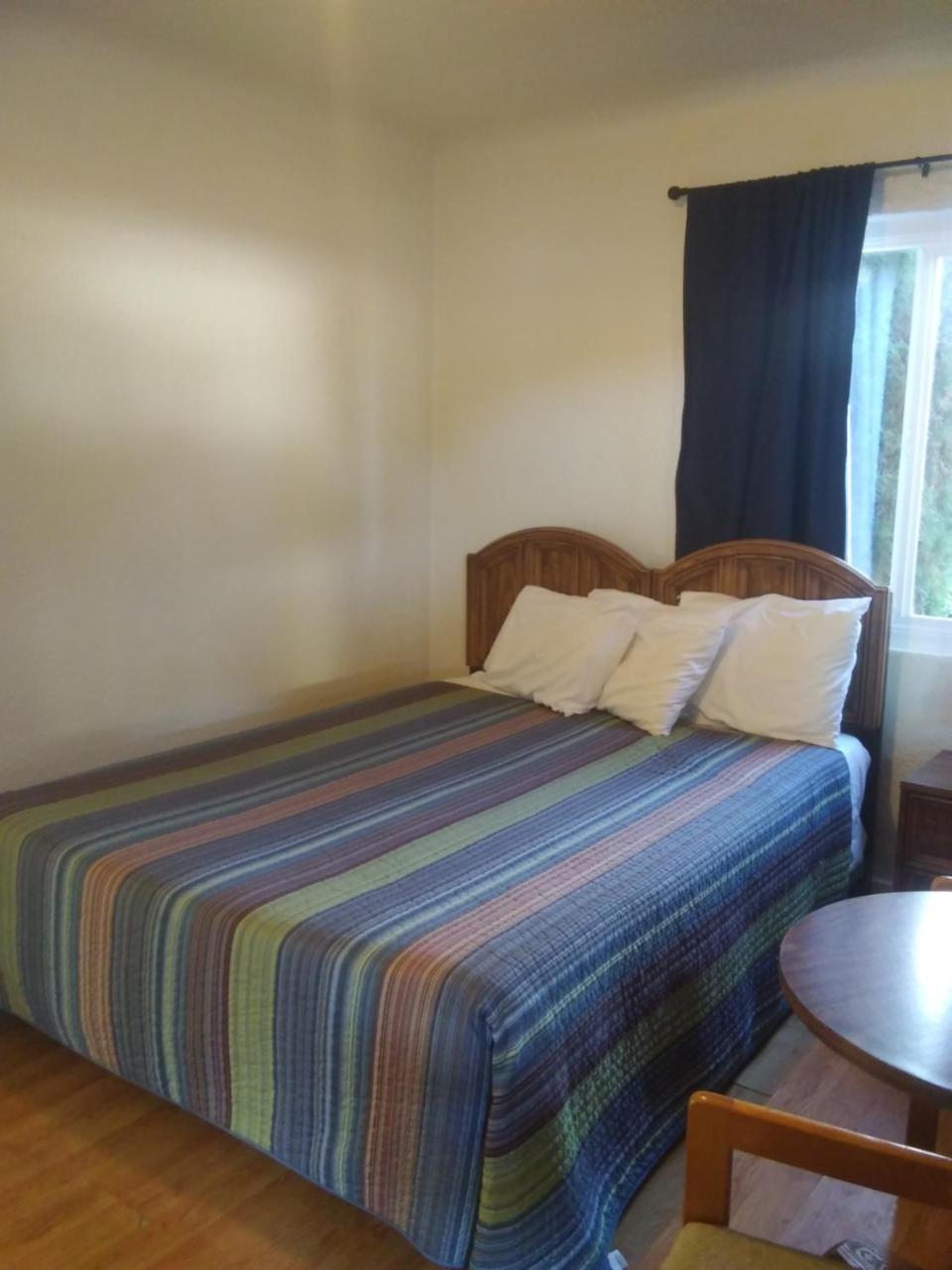 Fir Grove Motel Reedsport Esterno foto
